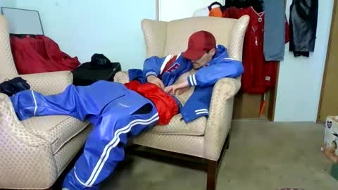 SagMeOreduceMe online show from November 2025 05:13:01 PM