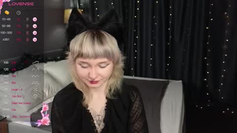 Tori online show from November 2025 12:13:01 AM