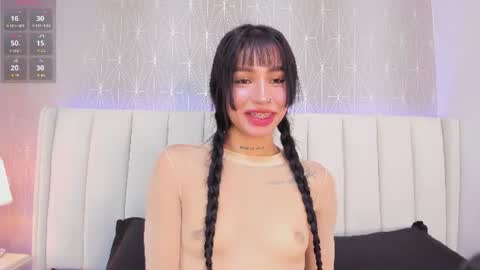 Snapshot of tori_gaviria chatting on July 2026 12:53:01 PM Tori Gaviria online show from July 2026 12:53:01 PM