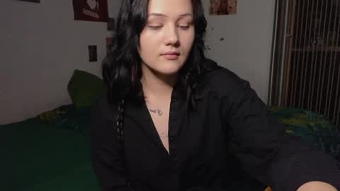 Snapshot of tori_sweet_tori chatting on April 2026 02:17:02 PM Tori online show from April 2026 02:17:02 PM