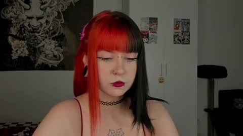 Snapshot of toriayun0 chatting on February 2025 09:33:02 PM your personal gothic girl check it    online show from February 2025 09:33:02 PM