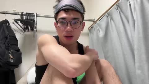 Snapshot of toshikaro0 chatting on February 2025 05:03:02 PM Karo online show from February 2025 05:03:02 PM