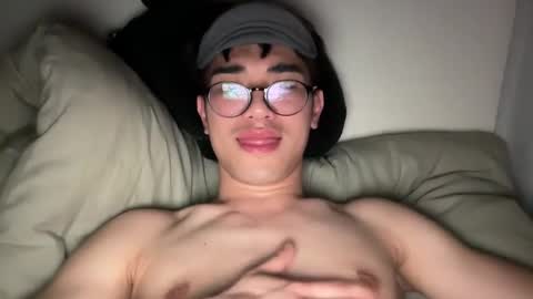 Snapshot of toshikaro0 chatting on March 2025 06:22:02 PM Karo online show from March 2025 06:22:02 PM