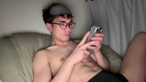 Snapshot of toshikaro0 chatting on March 2025 05:49:01 PM Karo online show from March 2025 05:49:01 PM