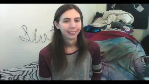 Luna online show from October 2025 02:45:01 AM