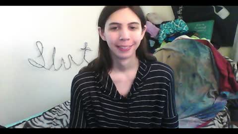 Luna online show from December 2025 09:23:02 PM