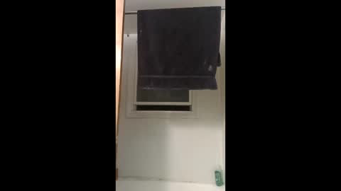 Snapshot of totallyawesome_65 chatting on January 2026 10:32:01 AM totallyawesome_65 online show from January 2026 10:32:01 AM