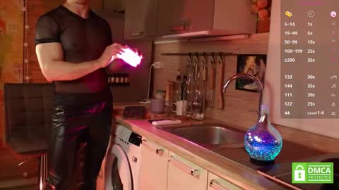 Paul online show from November 2025 03:39:01 AM