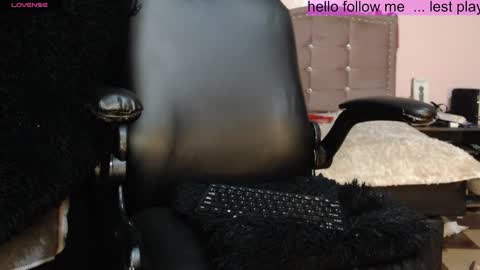 Snapshot of toxxxic_cams chatting on January 2025 03:22:01 AM toxca69 online show from January 2025 03:22:01 AM