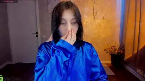 tracey_gill online show from June 2026 09:08:02 AM
