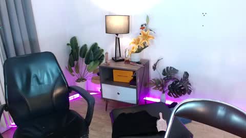 Selena the real cummer online show from February 2025 04:12:02 PM