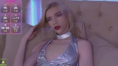 Snapshot of translustybabe chatting on November 2025 08:41:02 PM STACY online show from November 2025 08:41:02 PM