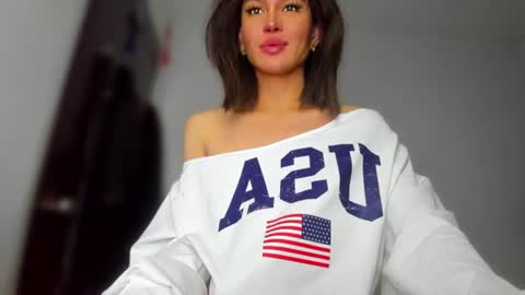 Snapshot of transnextdoor_ chatting on July 2026 06:57:01 PM ALMIGHTY GODDESS VALENTINA online show from July 2026 06:57:01 PM