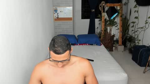 Snapshot of travis_bakerr chatting on January 2025 12:04:01 AM travis bakerr online show from January 2025 12:04:01 AM