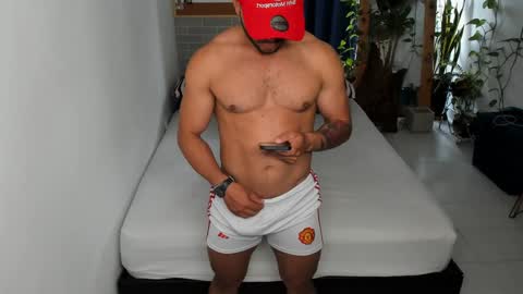 Snapshot of travis_bakerr chatting on February 2025 01:22:01 PM travis bakerr online show from February 2025 01:22:01 PM