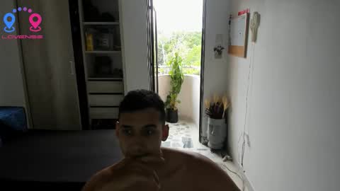 Snapshot of travis_bakerr chatting on September 2025 09:38:01 PM travis bakerr online show from September 2025 09:38:01 PM