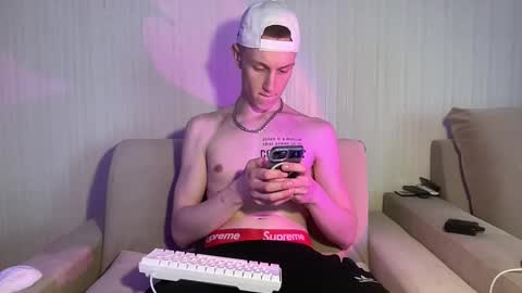 Travis online show from April 2026 09:12:01 AM