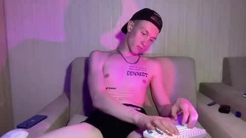 Travis online show from April 2026 12:29:02 PM