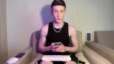 Travis online show from May 2026 09:48:01 AM