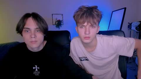 Travis online show from September 2025 08:23:01 PM