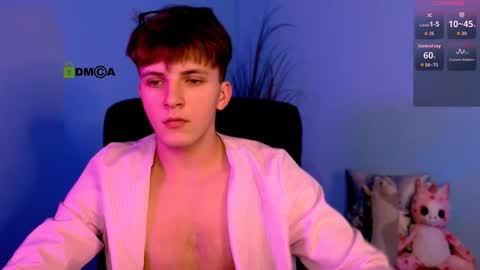 Travis online show from November 2025 08:07:01 PM