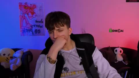 Snapshot of travis_wolf_ chatting on January 2026 08:00:02 PM Travis online show from January 2026 08:00:02 PM