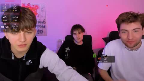 Snapshot of travis_wolf_ chatting on January 2026 08:00:01 PM Travis online show from January 2026 08:00:01 PM