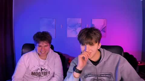 Snapshot of travis_wolf_ chatting on February 2026 09:58:01 AM Travis online show from February 2026 09:58:01 AM