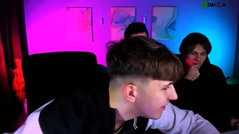 Snapshot of travis_wolf_ chatting on February 2026 09:38:01 AM Travis online show from February 2026 09:38:01 AM