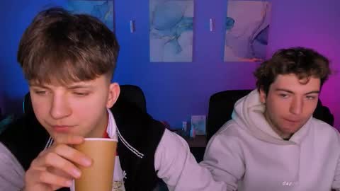 Snapshot of travis_wolf_ chatting on February 2026 09:49:02 AM Travis online show from February 2026 09:49:02 AM