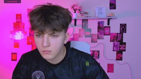 Travis online show from April 2026 09:16:01 AM