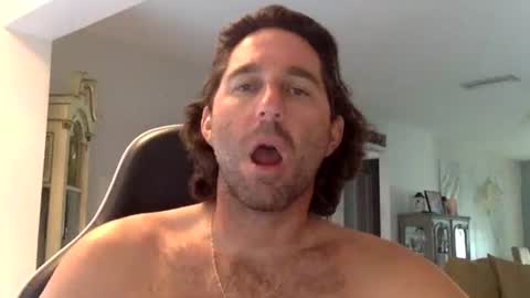 TravisKenn online show from February 2026 07:10:02 PM