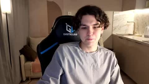 travisrivas online show from May 2026 02:28:01 AM