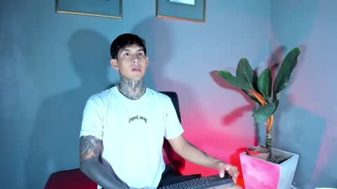 TRAV - INDEPENDENT MODEL online show from February 2025 09:25:02 PM