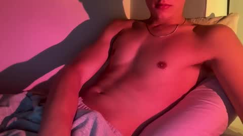 travvy19 online show from February 2026 12:12:01 PM