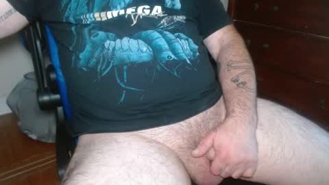 Snapshot of treasured_trash chatting on June 2026 08:56:02 PM Dilly Dally online show from June 2026 08:56:02 PM