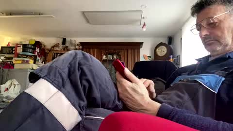 Snapshot of trebgeis1 chatting on February 2025 02:37:01 PM trebgeis1 online show from February 2025 02:37:01 PM