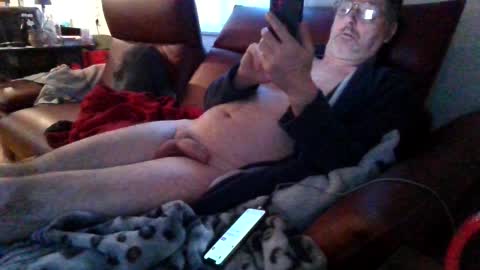 trebgeis1 online show from April 2026 05:06:01 AM