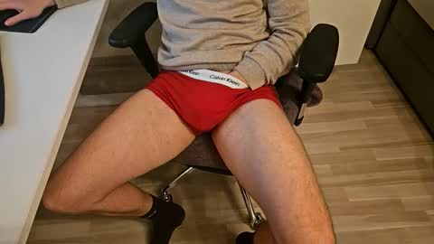 tree1989 online show from March 2026 08:50:01 PM