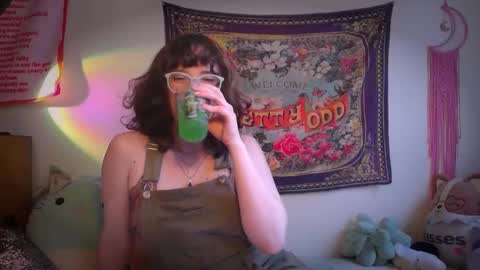 treecups online show from September 2025 09:03:02 PM