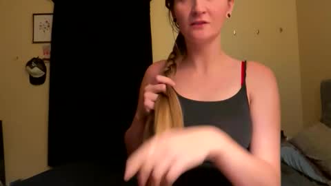 Snapshot of tressabelle chatting on October 2025 03:54:02 AM tressabelle online show from October 2025 03:54:02 AM