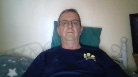 Fe-fi-fo-fum online show from September 2025 07:24:02 AM
