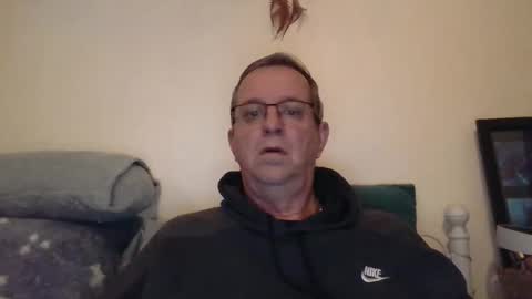 Fe-fi-fo-fum online show from October 2025 08:57:02 AM