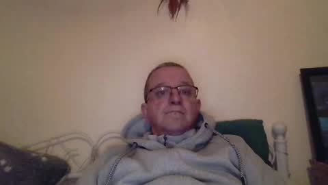 Fe-fi-fo-fum online show from December 2025 11:06:02 AM