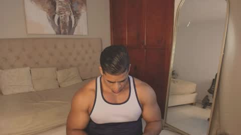 Snapshot of trevor_vinc chatting on April 2026 01:42:02 PM trevor online show from April 2026 01:42:02 PM