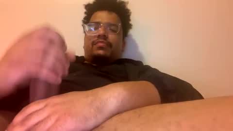 Snapshot of trey0977 chatting on March 2025 05:18:01 PM trey0977 online show from March 2025 05:18:01 PM