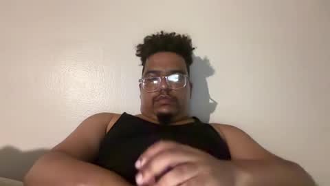 Snapshot of trey0977 chatting on June 2026 01:23:02 AM trey0977 online show from June 2026 01:23:02 AM