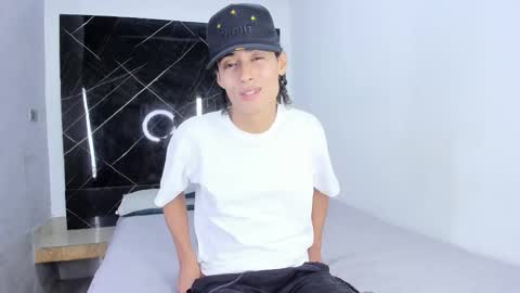 Snapshot of treyk_king chatting on January 2026 03:44:01 AM Trey online show from January 2026 03:44:01 AM