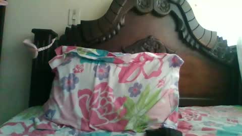 Snapshot of triana_bell chatting on December 2024 05:59:02 PM triana_bell online show from December 2024 05:59:02 PM