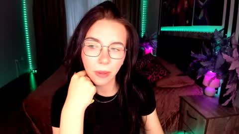 Snapshot of triciadaisy chatting on June 2026 05:24:01 AM TriciaDaisy online show from June 2026 05:24:01 AM